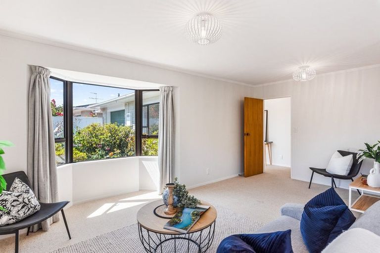 Photo of property in 1/29 Rosebank Grove, Waikanae, 5036