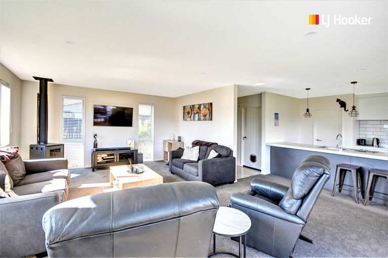 Photo of property in 2 Silverview Place, Mosgiel, 9024