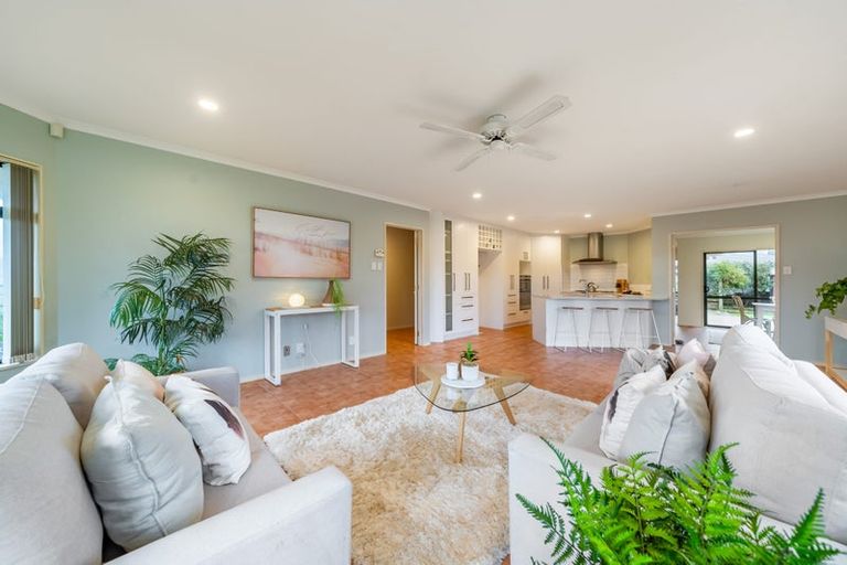 Photo of property in 45 Kirton Drive, Riverstone Terraces, Upper Hutt, 5018