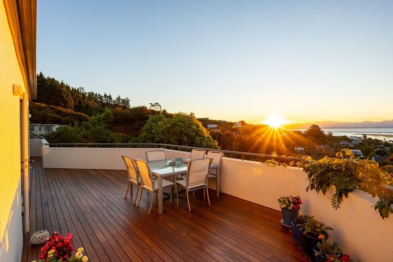 Photo of property in 18 Ledbury Road, Atawhai, Nelson, 7010