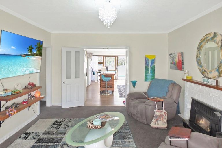 Photo of property in 22 Shortt Street, Foxton Beach, Foxton, 4815