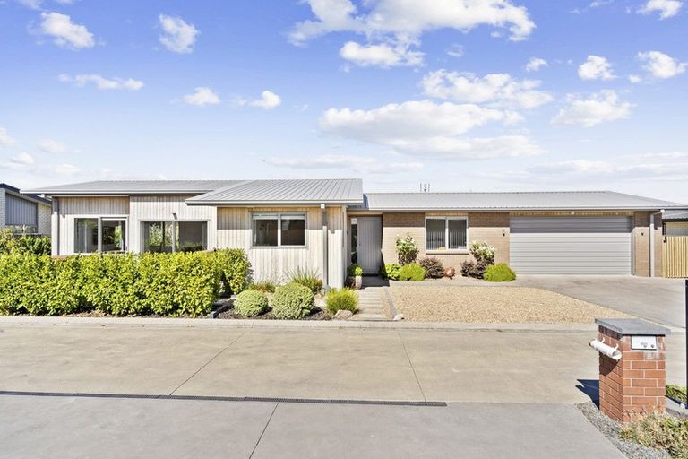 Photo of property in 38 Jarrett Terrace, Leamington, Cambridge, 3432