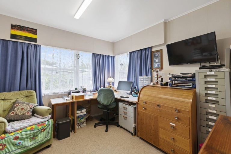 Photo of property in 634 Queen Street East, Levin, 5510
