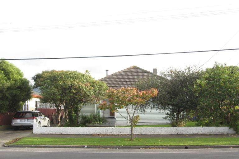 Photo of property in 69 Naenae Road, Naenae, Lower Hutt, 5011