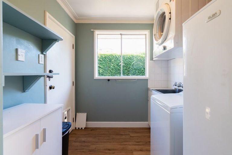 Photo of property in 43 Pioneer Crescent, Helensburgh, Dunedin, 9010