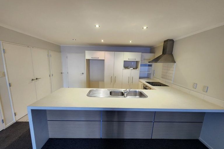 Photo of property in 39 The Track, Takanini, 2112