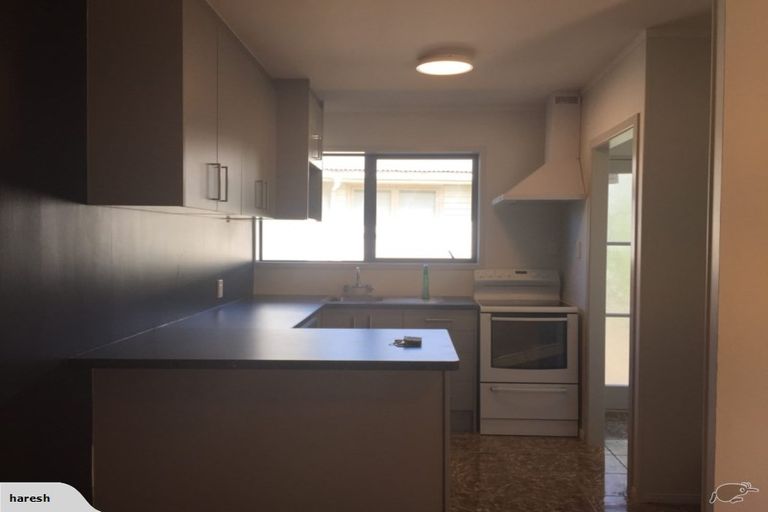 Photo of property in 1/44 Megan Avenue, Pakuranga Heights, Auckland, 2010