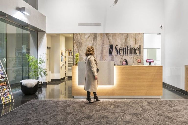 Photo of property in Sentinel Apartments, 801/3 Northcroft Street, Takapuna, Auckland, 0622