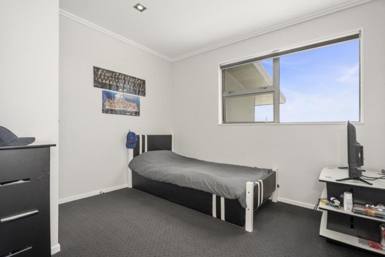 Photo of property in 115 Oriental Parade, Papamoa Beach, Papamoa, 3118