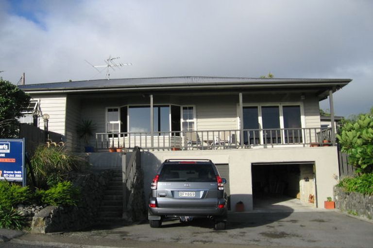 Photo of property in 73 Motuhara Road, Plimmerton, Porirua, 5026