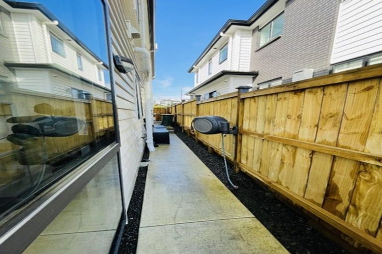 Photo of property in 3 Black Shed Road, Flat Bush, Auckland, 2019