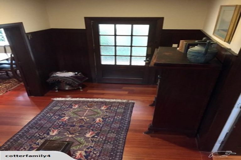 Photo of property in 10 Glen Road, Kelburn, Wellington, 6012