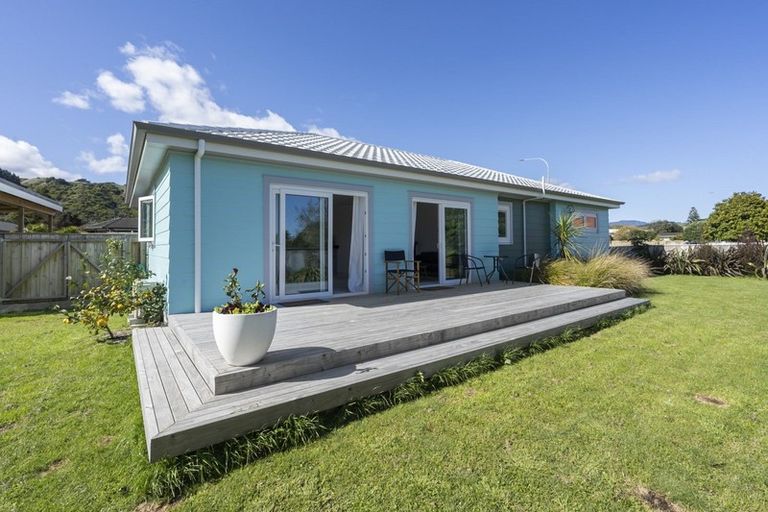 Photo of property in 29 Awatea Avenue, Paraparaumu, 5032