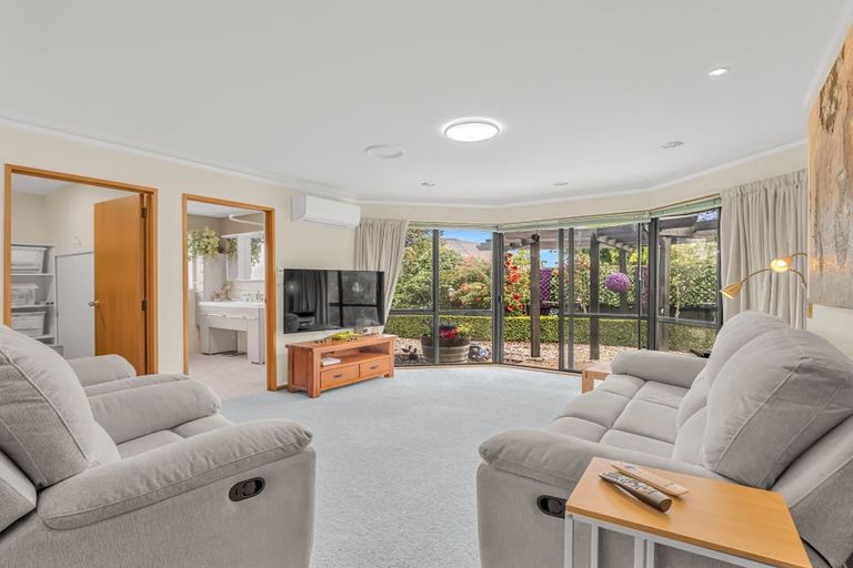 Photo of property in 6 Enverton Drive, Rangiora, 7400