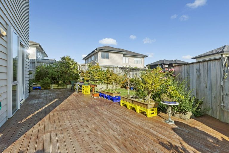 Photo of property in 21b Stamford Crescent, Flat Bush, Auckland, 2019