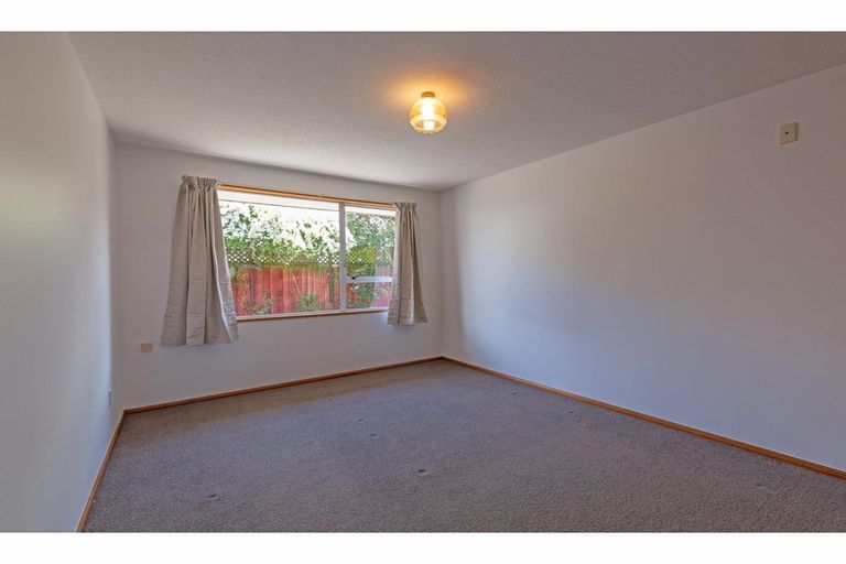 Photo of property in 2/7 Simeon Street, Spreydon, Christchurch, 8024