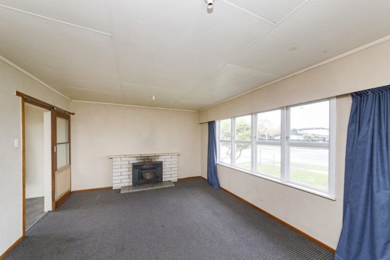 Photo of property in 8 John F Kennedy Drive, Milson, Palmerston North, 4414