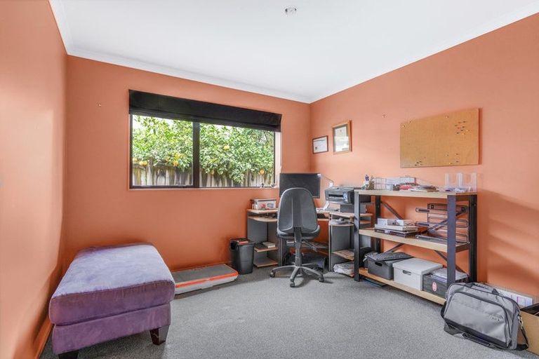 Photo of property in 43 Farringdon Avenue, Rototuna North, Hamilton, 3210