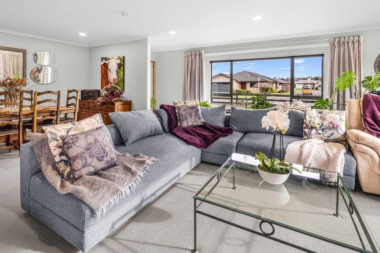 Photo of property in 7 Belgrove Drive, Waipukurau, 4200