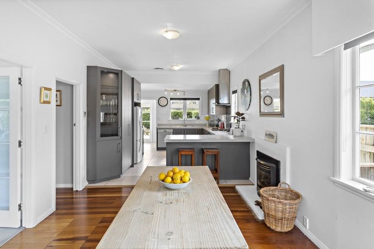 Photo of property in 188 Main Street, Greytown, 5712