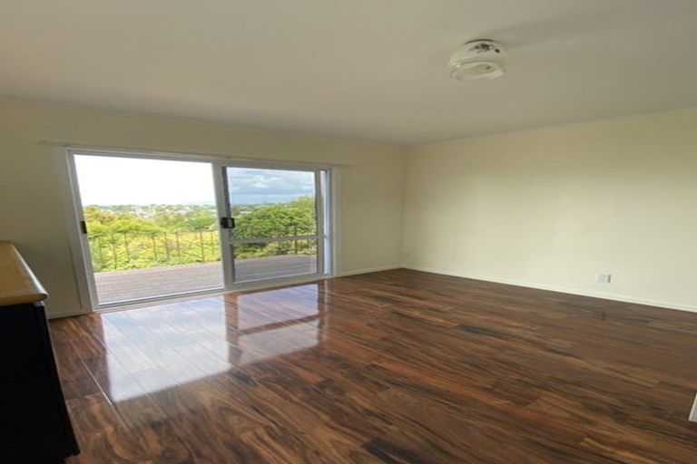 Photo of property in 743 East Coast Road, Browns Bay, Auckland, 0630