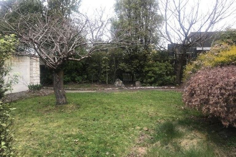 Photo of property in 429 Avonhead Road, Avonhead, Christchurch, 8042