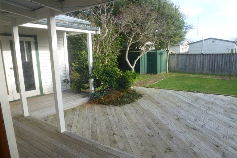 Photo of property in 24 Milverton Avenue, Hokowhitu, Palmerston North, 4410