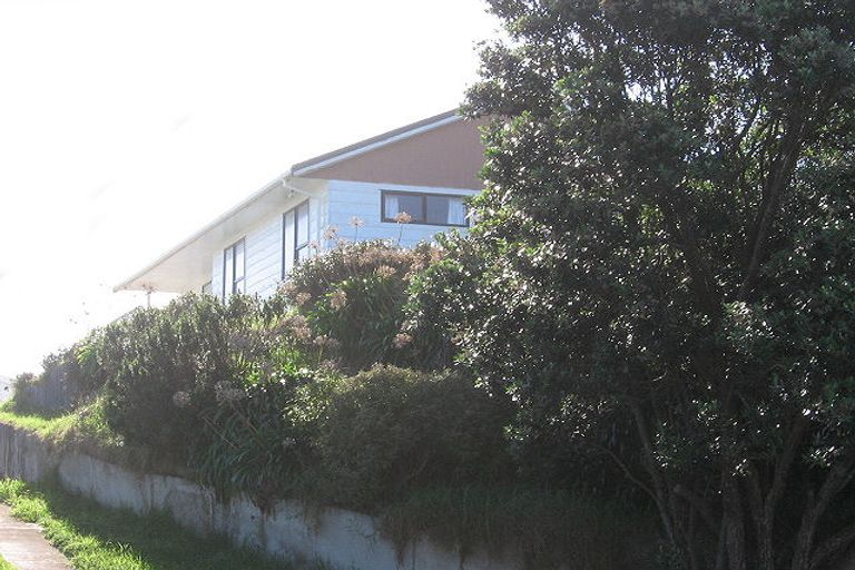 Photo of property in 11 Jane Street, Waikanae Beach, Waikanae, 5036