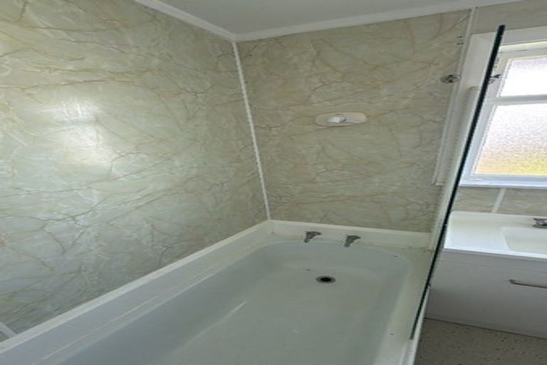 Photo of property in 34 Marsden Street, Hauraki, Auckland, 0622