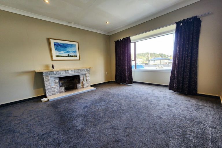 Photo of property in 32 Inverness Street, Dunollie, Runanga, 7803