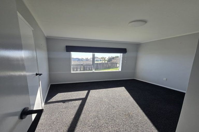 Photo of property in 4 Desmond Place, Bell Block, New Plymouth, 4312