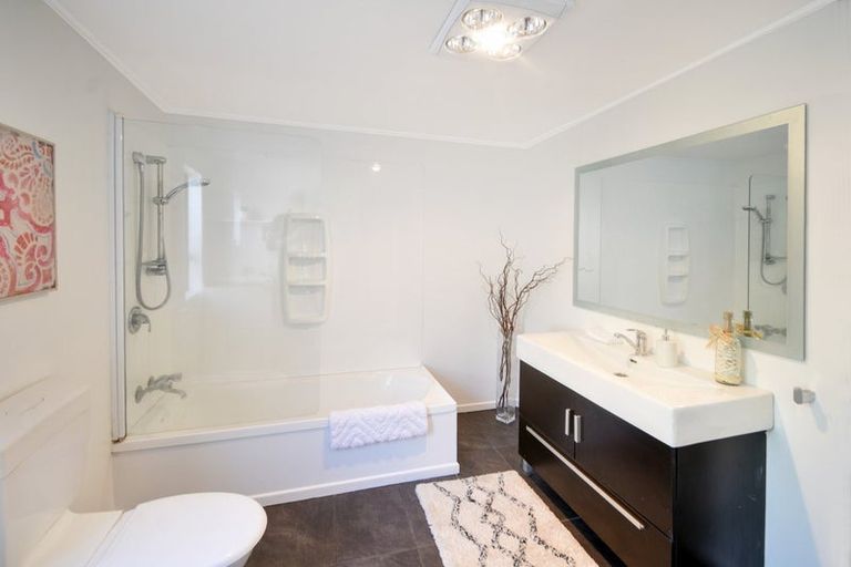 Photo of property in 6 Rennie Street, Green Island, Dunedin, 9018