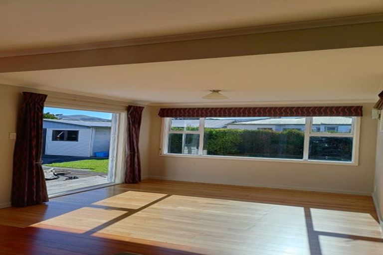 Photo of property in 25 Roberts Street, Epuni, Lower Hutt, 5011