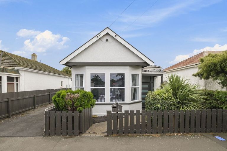 Photo of property in 256 Oxford Street, South Dunedin, Dunedin, 9012