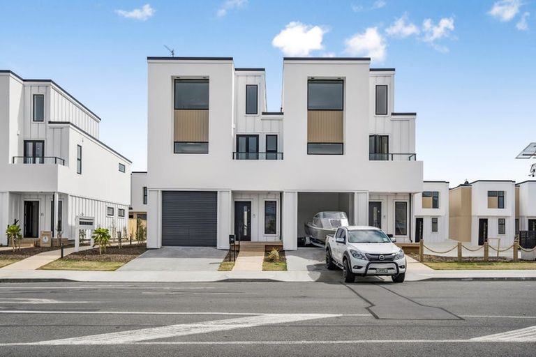 Photo of property in 3/10 Pascoe Avenue, Paremata, Porirua, 5026