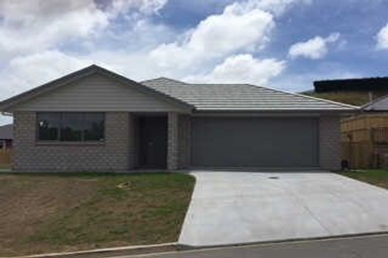Photo of property in 1 Antrim Glade, Welcome Bay, Tauranga, 3175