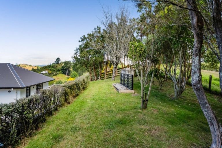 Photo of property in 90 Ridgewood Drive, Ridgewood, New Plymouth, 4371