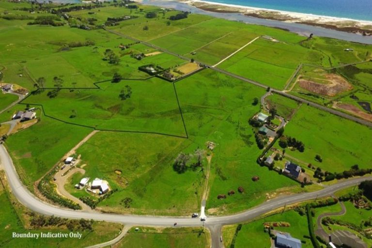 Photo of property in 468 Cove Road, Waipu, 0582