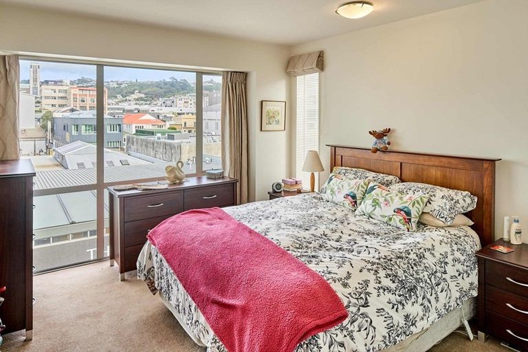 Photo of property in Sol Apartments, 12/37 Jessie Street, Te Aro, Wellington, 6011