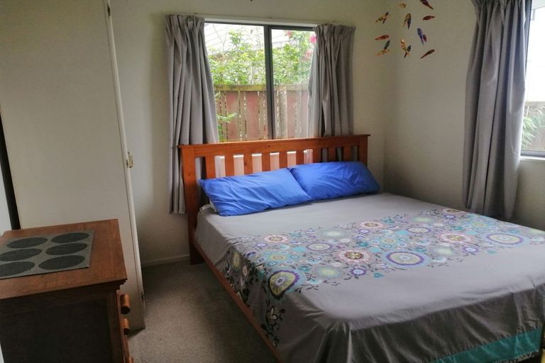 Photo of property in 2/33 Wolsley Avenue, Milford, Auckland, 0620