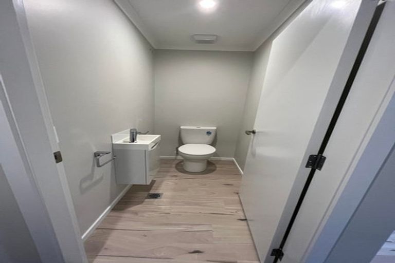 Photo of property in 14 Takapo Grove, Kelson, Lower Hutt, 5010