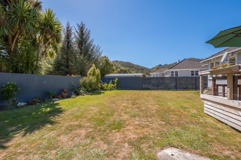 Photo of property in 23 Fleet Street, Naenae, Lower Hutt, 5011