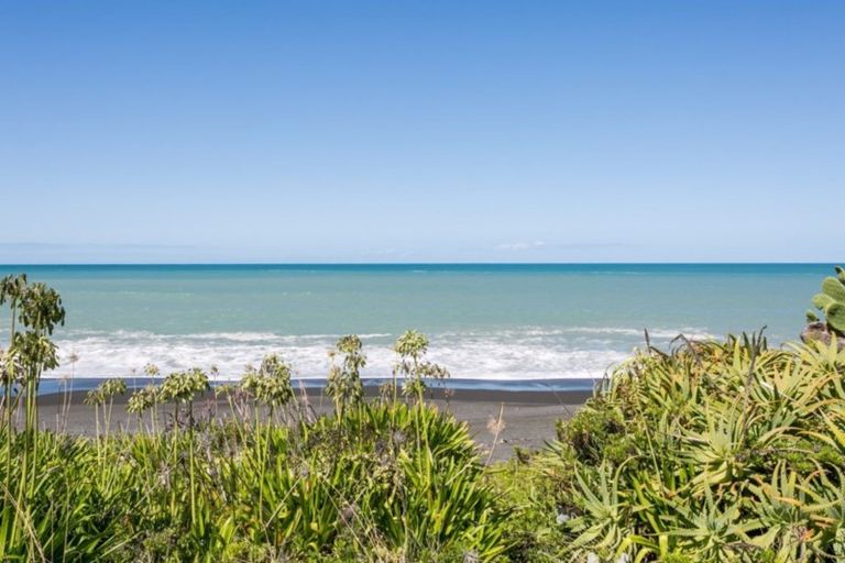 Photo of property in 41 Le Quesne Road, Bay View, Napier, 4104