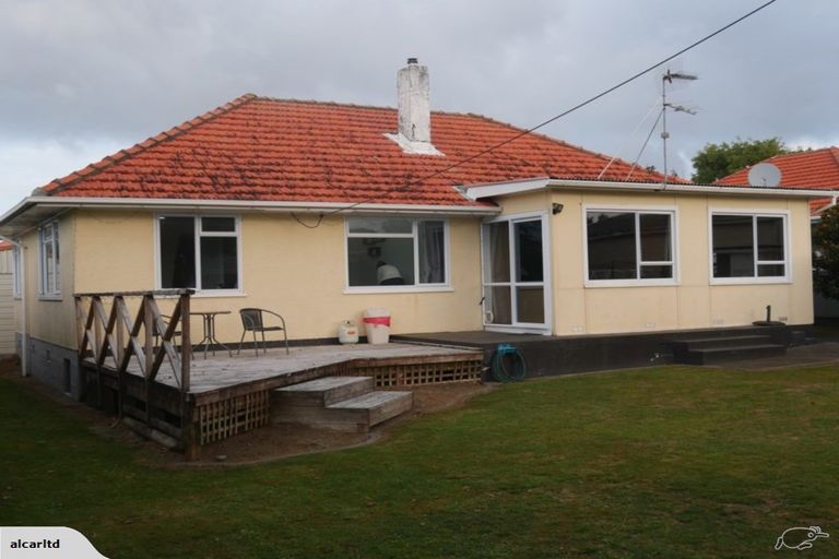 Photo of property in 7 Hawkins Street, Vogeltown, New Plymouth, 4310