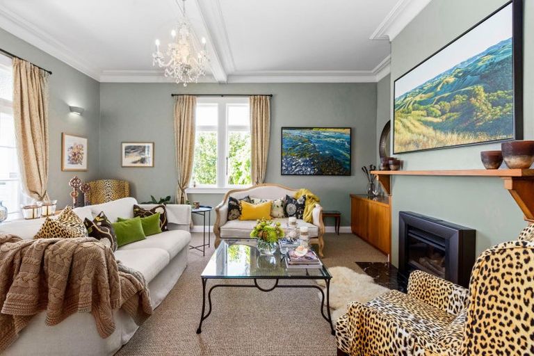 Photo of property in 6 Madeira Road, Bluff Hill, Napier, 4110