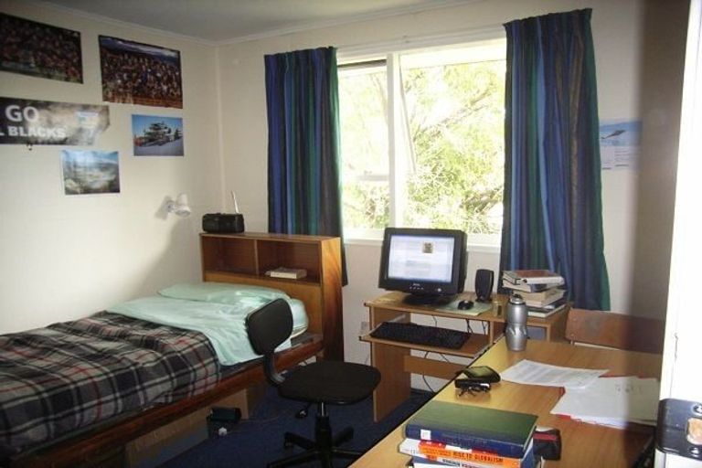 Photo of property in 2/25 Brockworth Place, Riccarton, Christchurch, 8011