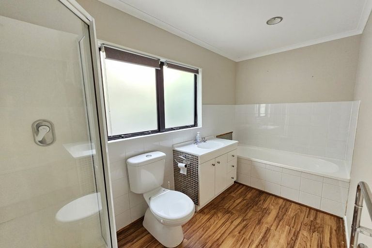 Photo of property in 4 Pilot Lane, Whitby, Porirua, 5024
