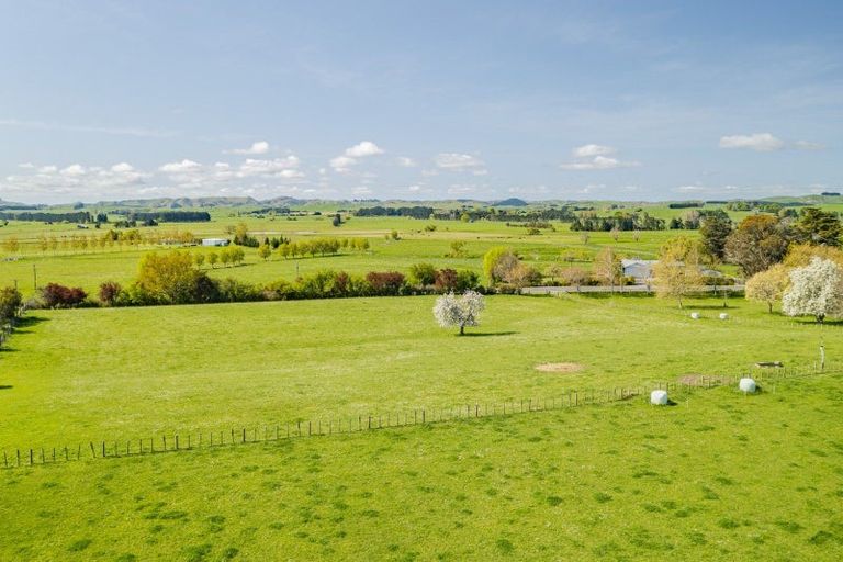 Photo of property in 510 Porangahau Road, Waipukurau, 4282