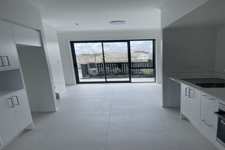 Photo of property in 74 Rahopuru Road, Westgate, Auckland, 0614