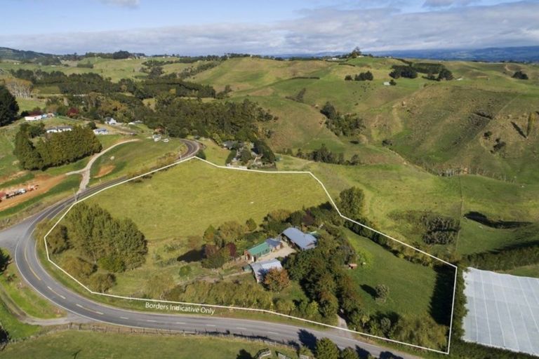 Photo of property in 574 Kaitemako Road, Welcome Bay, Tauranga, 3175